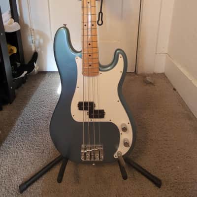 Fender Player Precision Bass with Maple Fretboard 2018 - Present Tidepool image 1