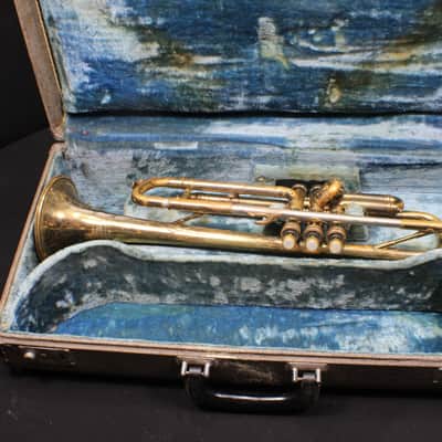 A French Made Selmer K-Model  Bb Trumpet in a Hard Case    2 T image 1