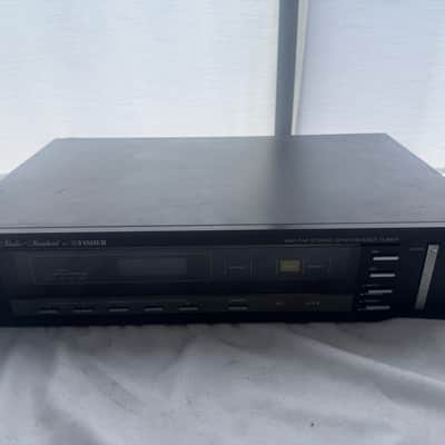 Vintage Fisher Studio Standard FM-660 AM FM Stereo Tuner ~ Tested Works Great image 1