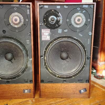 Acoustic Research AR11 speakers in excellent condition - 1980's image 1