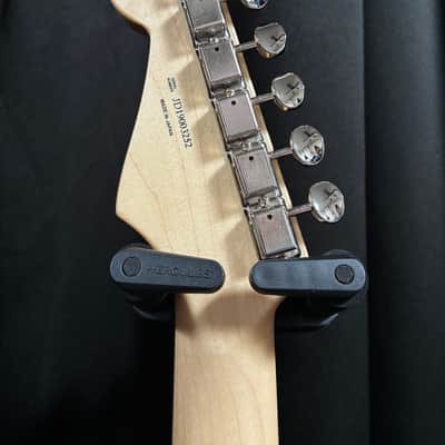 Fender Limited Edition Aerodyne Classic Stratocaster with Flame Maple Top 2019 - 3-Color Sunburst image 7
