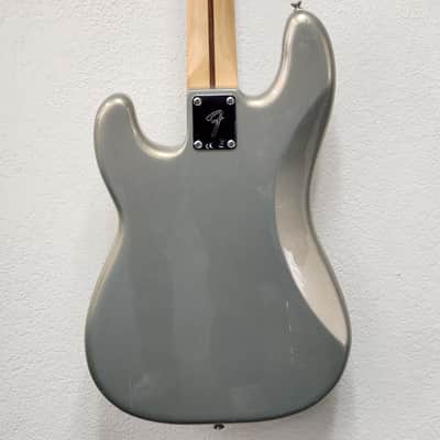 Fender Player Precision Bass with Pau Ferro Fretboard 2019 - 2024 - Silver image 2