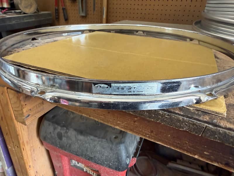 Pearl 18" 8 hole Super Flanged Drum Hoop 2000s - Chrome image 1