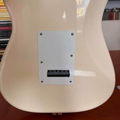 Fender Vintera I '60s Stratocaster Modified Olympic White image 6