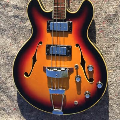 VOX VG4 1968 - Sunburst Semiacustic Bass 2 Pickups image 1