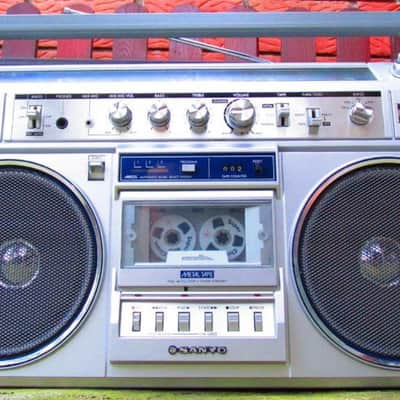 Sanyo M-X620K BoomBox 1980 Silver image 1