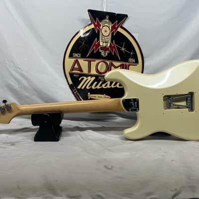 Fender American Elite Stratocaster Strat Shawbucker Electric Guitar with Hard Case image 8