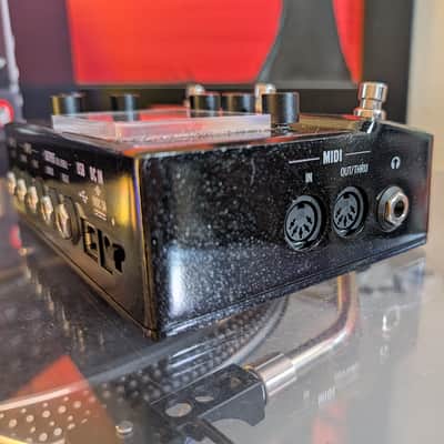 Line 6 HX Stomp - Black w/ Mods - Custom Wrap - Box image 5