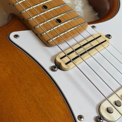 Fender FSR American Special Hand-Stained Stratocaster HSS 2013 - Satin Honey Burst image 6