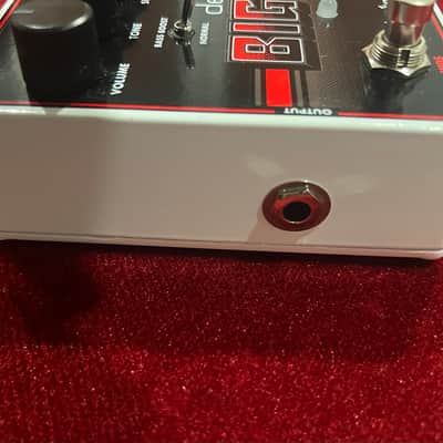 Electro-Harmonix Deluxe Big Muff Pi Deluxe Distortion / Sustainer - Black / Red image 3
