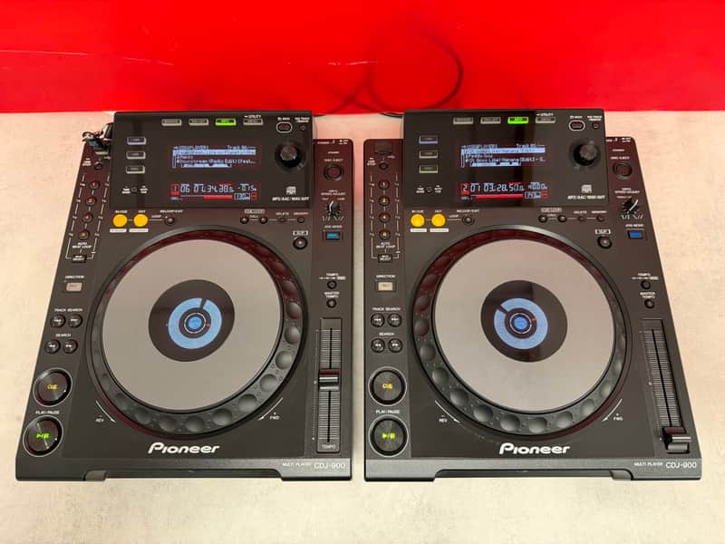 PAIR OF: Pioneer CDJ900 Decks : Pro Multi-Players : play CD's, USB's, Computer, LAN Link image 1