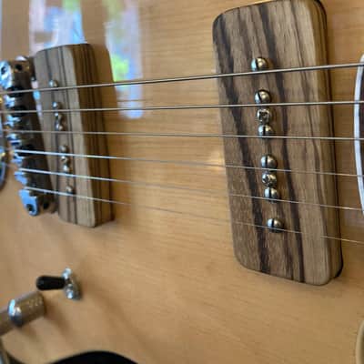 DiPinto Galaxie Spruce/Mahogany 2025 - Natural image 3