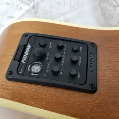Seagull Entourage Natural Spruce CW QI 2013 Natural Fishman Electronics image 13