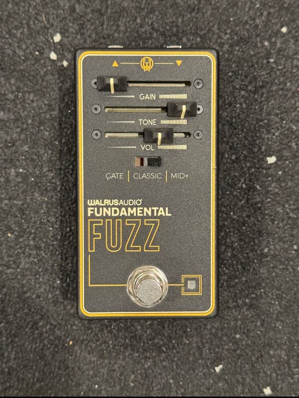Walrus Audio Fundamental Fuzz