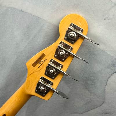 Squier Loaded Classic Vibe CV 70s Jazz Bass Neck, Vintage Tint Maple with Block Inlay image 3