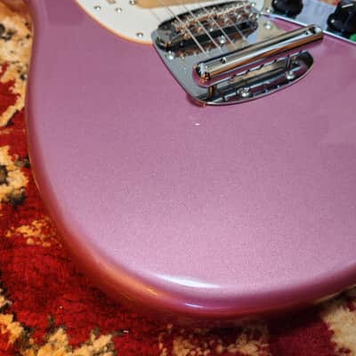 *NEW IN BOX* 2026 Fender Japan ISHIBASHI FSR Traditional II '60s Mustang, Burgundy Mist Metallic Matching Headstock, Char Homage, 6,66 lbs !! MIJ JD26 image 11