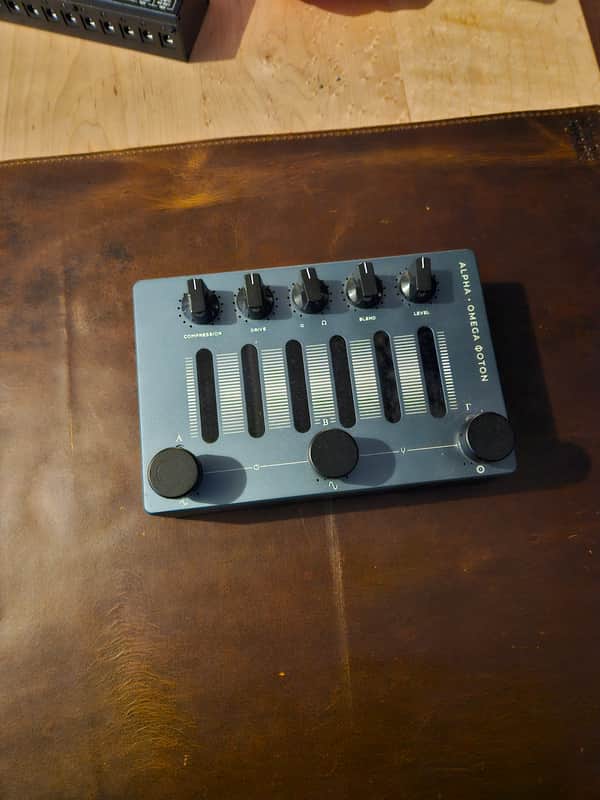 Darkglass Electronics Alpha Omega Photon Distortion 2021 - Present - Grey image 1
