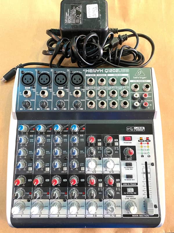 Behringer Xenyx Q1202USB