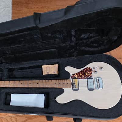 Ernie Ball Music Man James Valentine Signature HT image 1