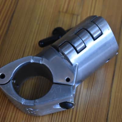 DW 1.5" to 1.5" T Joint Leg Rack Clamp image 4