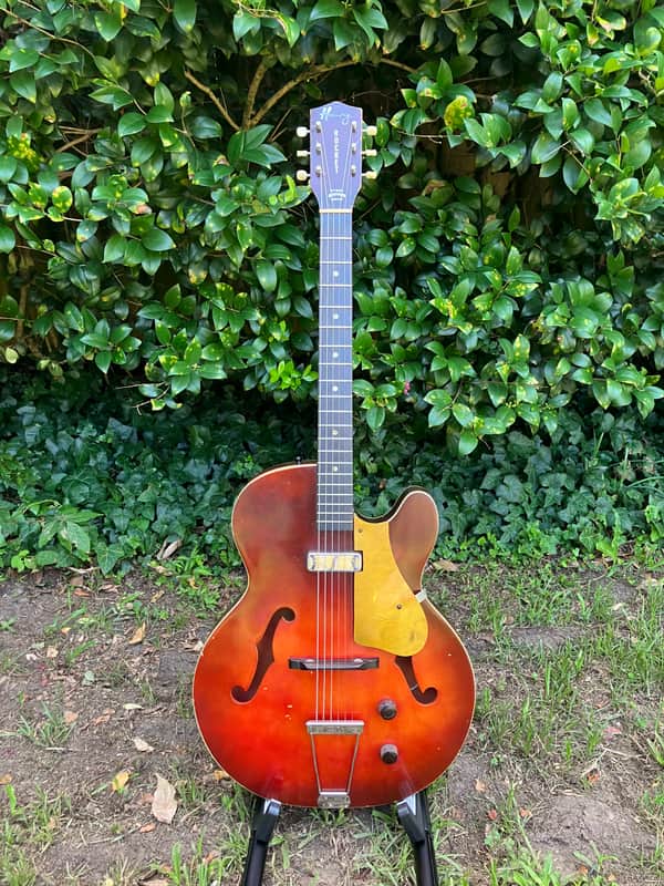 1963 Harmony Rocket H53 - Red Burst image 1