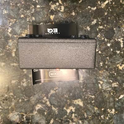MXR M108 Ten Band EQ w/ Dunlop 18v power supply image 4