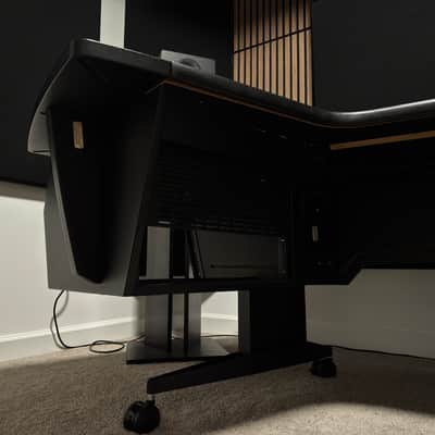 Argosy Aura 260-L Workstation with Upper Right Rack image 9