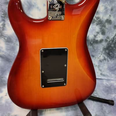 Fender 2022 Fender SSH Flamey Top Maple Board Strat Pro Setup New Fender Gigbag image 12