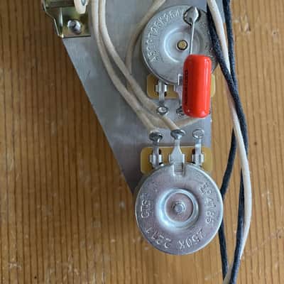 Fender Stratocaster with Gibson 50's Style Wiring And Blender 250k CTS Pots .022 Orange Drop image 4