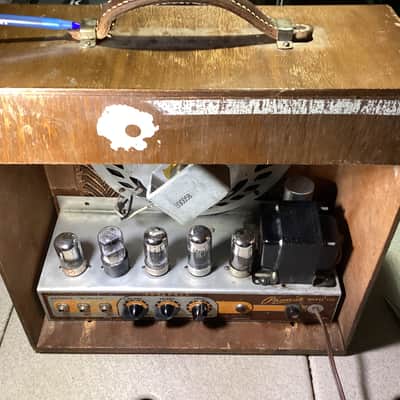 Premier amplifier model 110 40s - Wood image 2