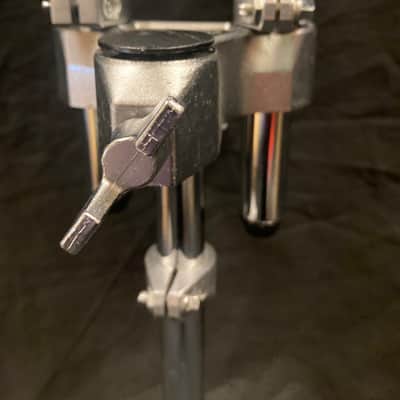 Yamaha - TH-945B Double Tom Mount, 3-Hole Receiver with CL-940 Arms 2000's image 10