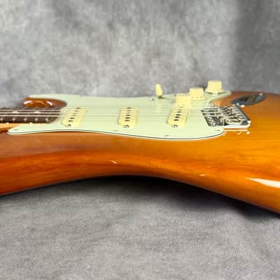 Fender American Performer Stratocaster with Rosewood Fretboard 2021 - Honeyburst image 7