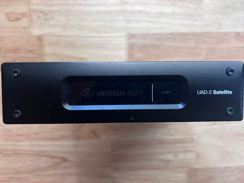 Universal Audio Universal Audio UAD-2 Satellite Thunderbolt — Quad Core DSP Accelerator 2014 - Black image 1