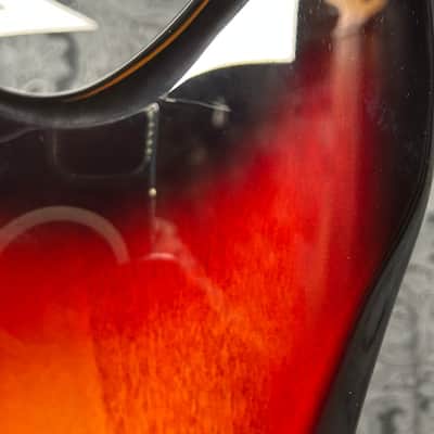 Squier Classic Vibe '60s Jazzmaster Electric Guitar- 3 Tone Sunburst w/Hardshell Case (Pre-Owned) image 8