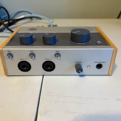 Universal Audio Volt 276 USB-C Audio Interface 2021 - Present - Tan / Gray image 4
