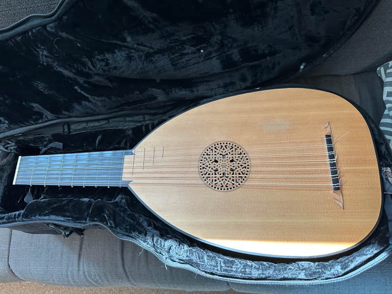 Musikkon 7 course lute image 1