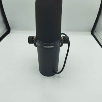 Shure SM7B Cardioid Dynamic Microphone 2001 - Present - Black image 2