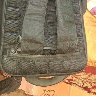 Line 6 Helix Floor 2023 With Backpack carry case, Black Excellent condition image 3