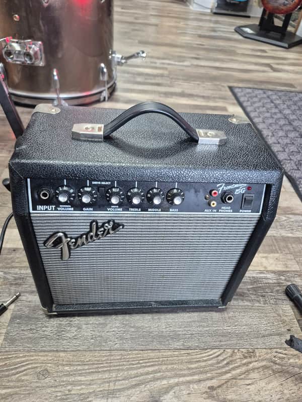Fender Frontman 15G Series II 2-Channel 15-Watt 1x8" Guitar Practice Amp 2002 - 2010 - Black image 1