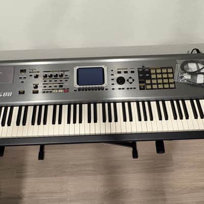 Roland Fantom-S88 88-Key Sampling Workstation Keyboard 2004 - Silver