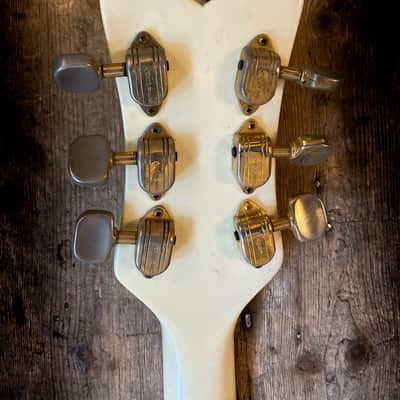 1970 Gretsch White Falcon Double cutaway model with hard shell case image 9
