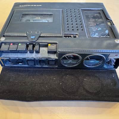 Marantz PMD430 tape recorder with power supply and case image 2