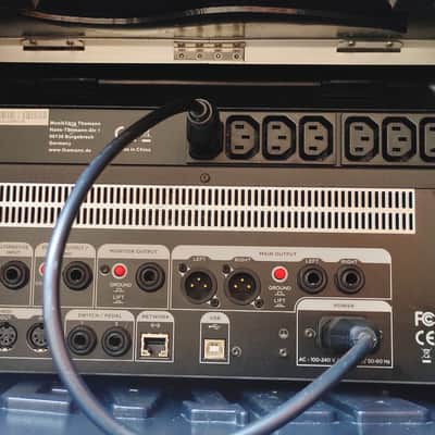 Kemper Amps Profiler Rack + T Racks VM100 + Rack Gator 5U image 4