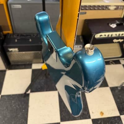 Fender MIM Standard Precision Bass with Rosewood Fretboard 2010 - Lake Placid Blue image 12