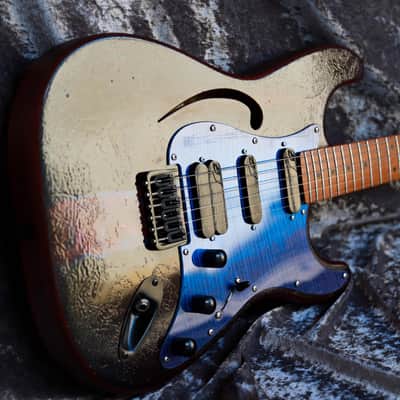 GB Liuteria Traditional Strato semi hollow rosewood and blue resin image 11