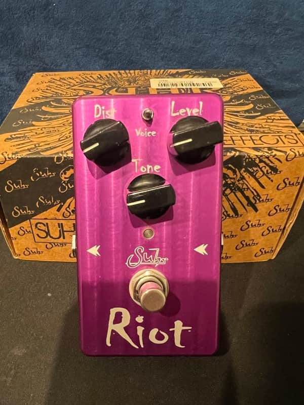 Suhr Riot