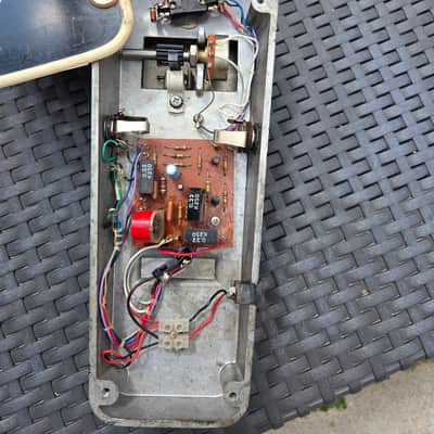 Jen Mister Cry Baby (Red Fasel Inductor) image 5