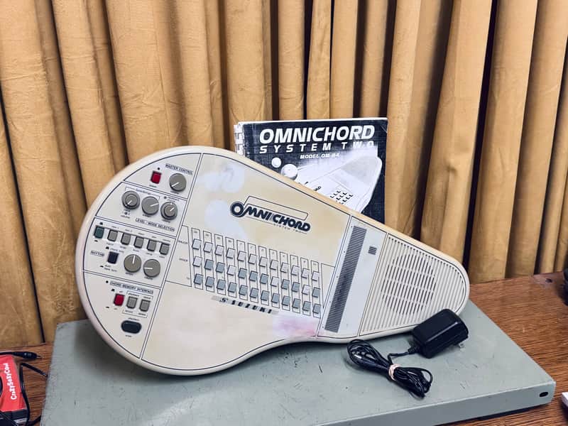 Immagine Suzuki OM-27 Omnichord  1980s - 1