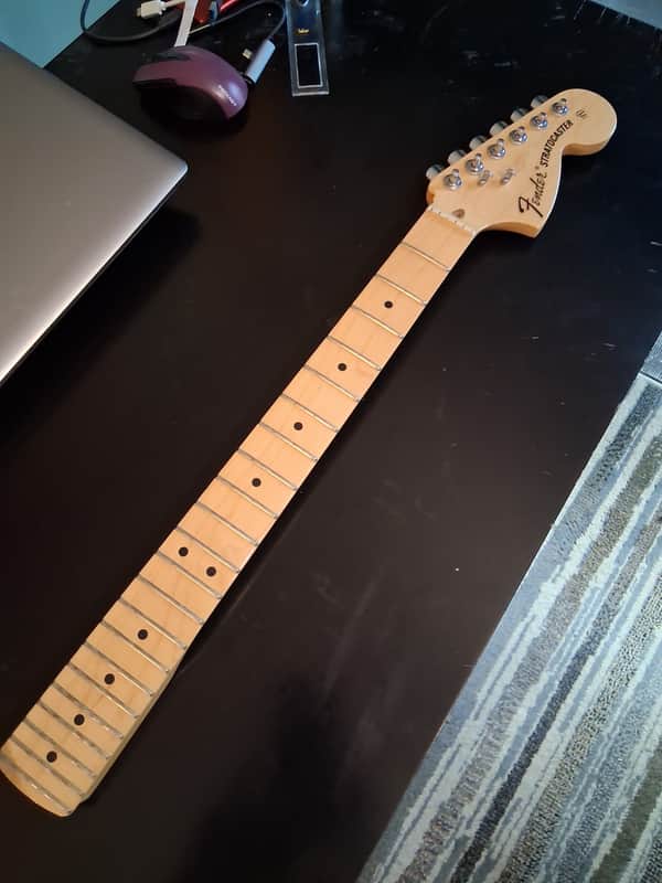 Fender USA Stratocaster Neck – 2013 – 70s Large Headstock – Maple – 22 Jumbo Frets – Fender Locking Tuners Included image 1