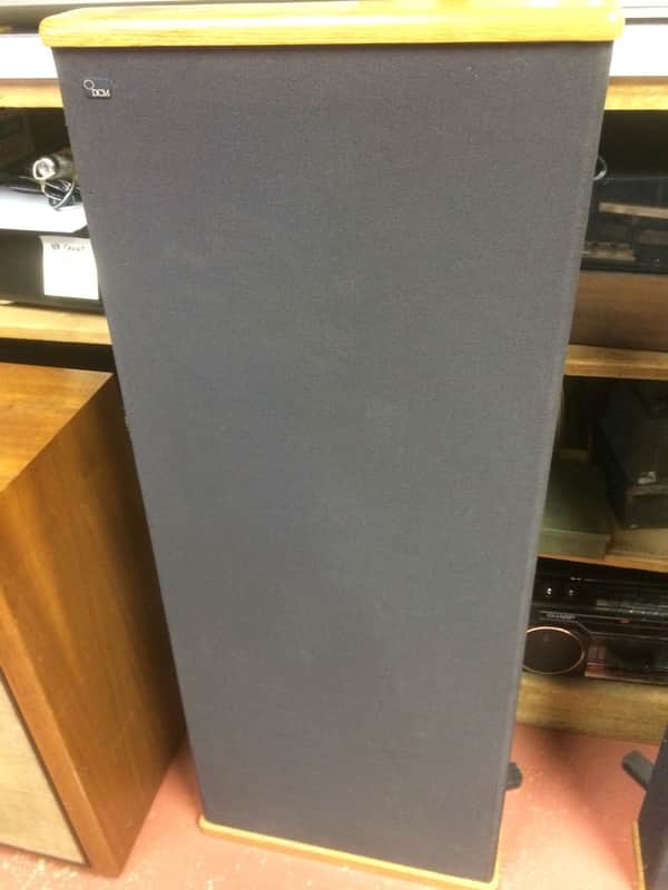 DCM Timeframe TF-500 Woodgrain Stereo Speakers, Pick Up outside of